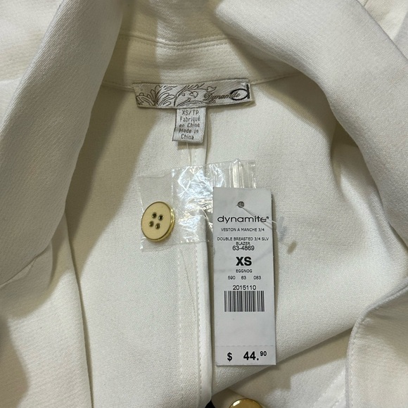 NWT Dynamite White Blazer - Picture 3 of 3